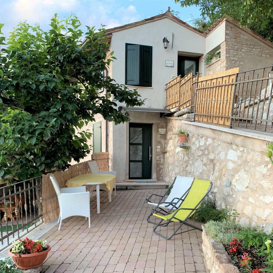 La Casa Nel Bosco Apartment Malcesine Exterior photo