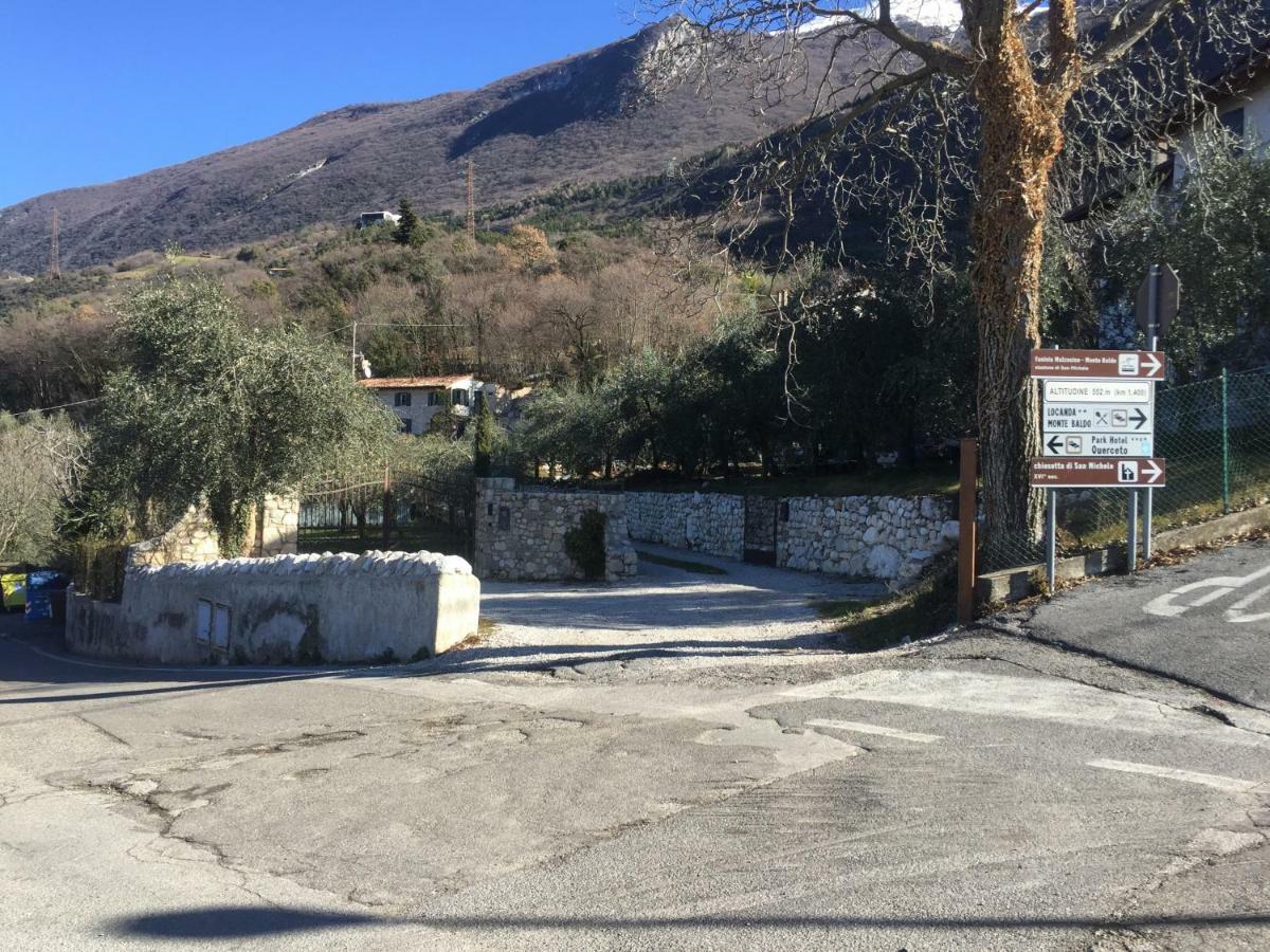 La Casa Nel Bosco Apartment Malcesine Exterior photo